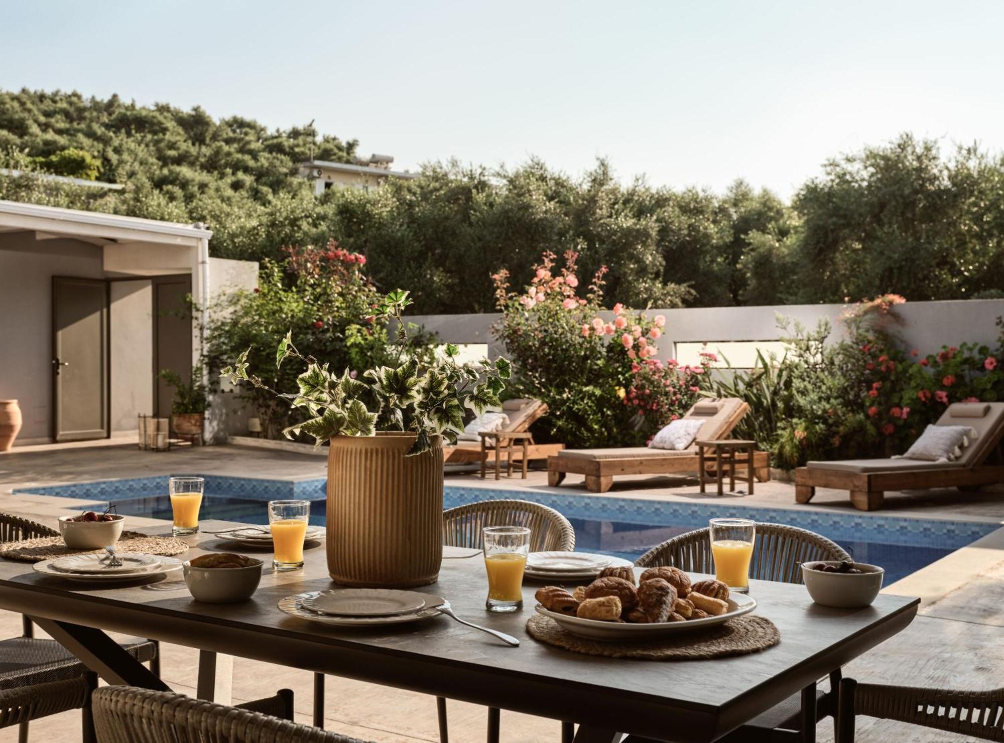 Jasmine Suites With Private Pool Tsilivi  Exterior photo