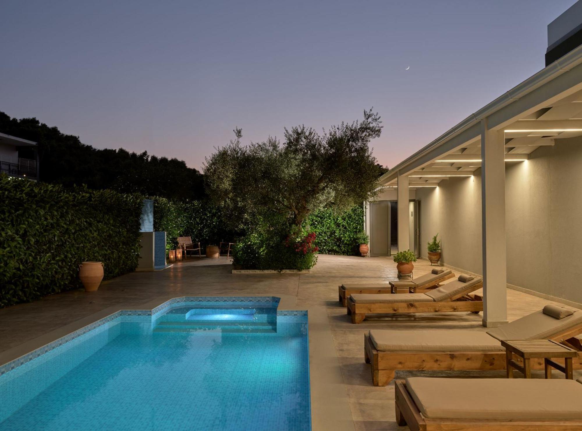 Jasmine Suites With Private Pool Tsilivi  Exterior photo