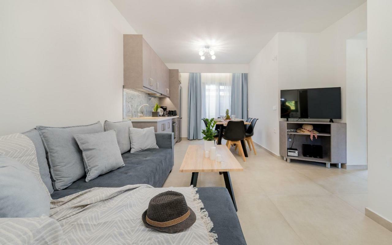 Jasmine Suites With Private Pool Tsilivi  Exterior photo