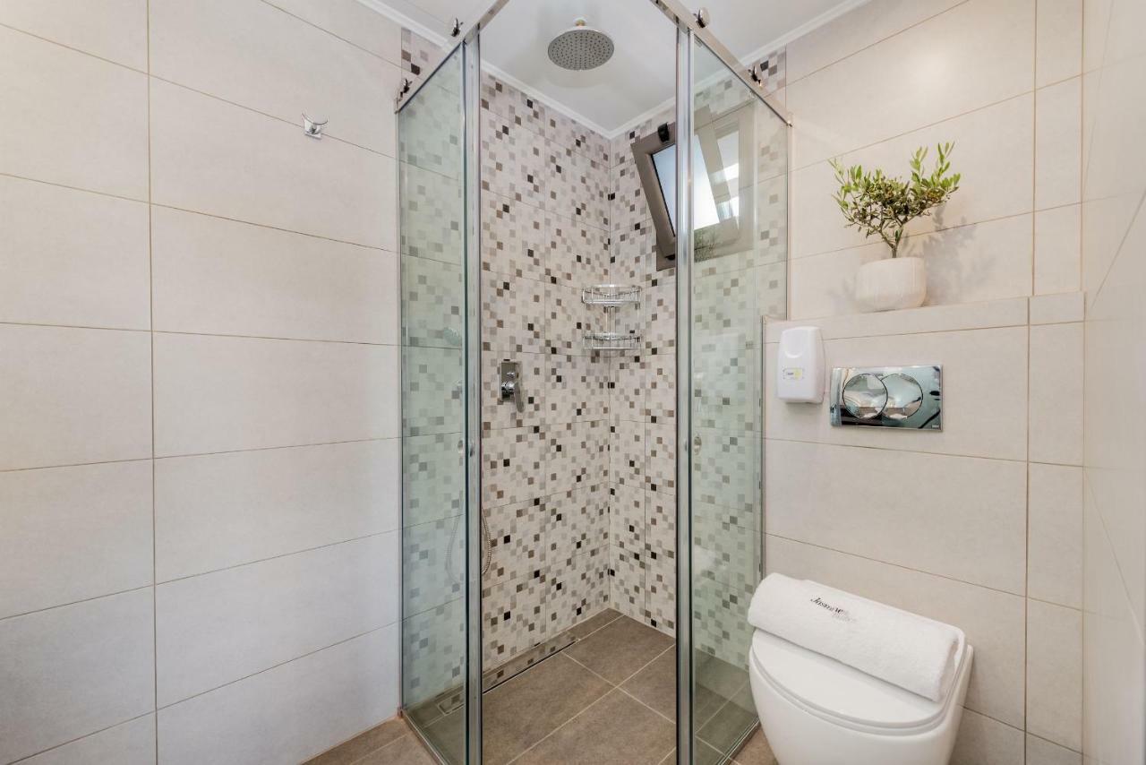 Jasmine Suites With Private Pool Tsilivi  Exterior photo